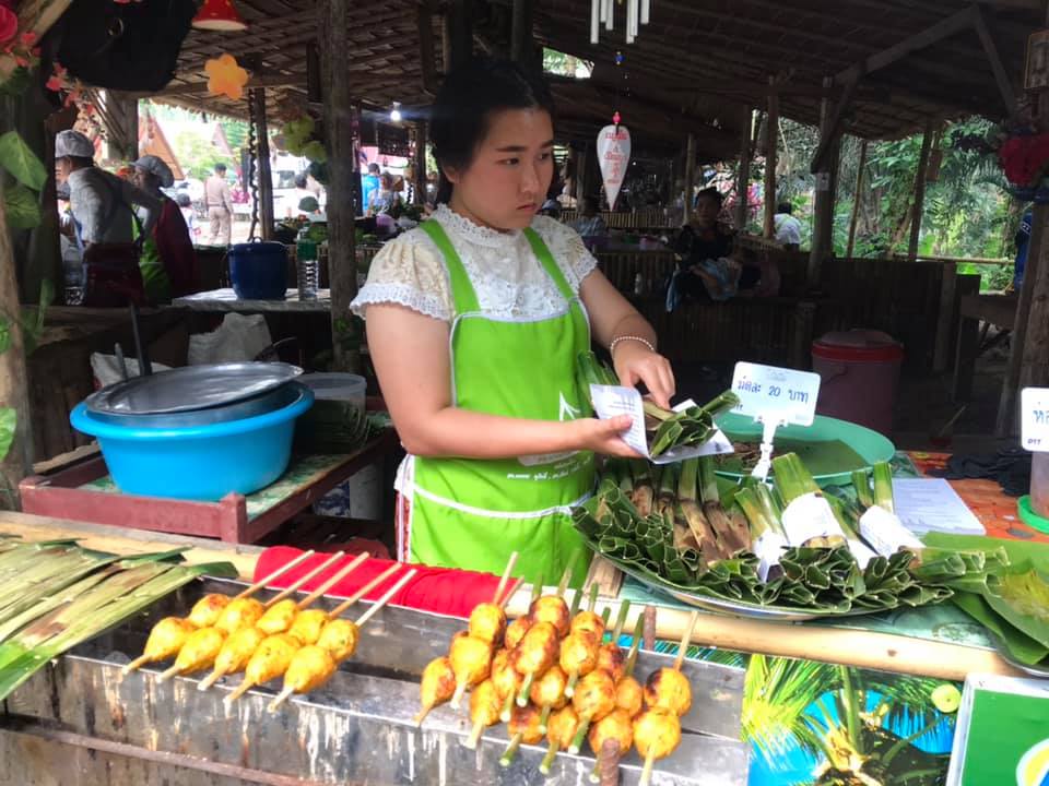 พิธีเปิดตลาดประชารัฐต้องชม “ตลาดริมน้ำวัดเนินทอง”