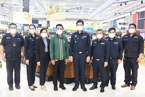 พาณิชย์ลงพื้นที่ตรวจสอบปิดป้ายเเสดงราคาสินค้า