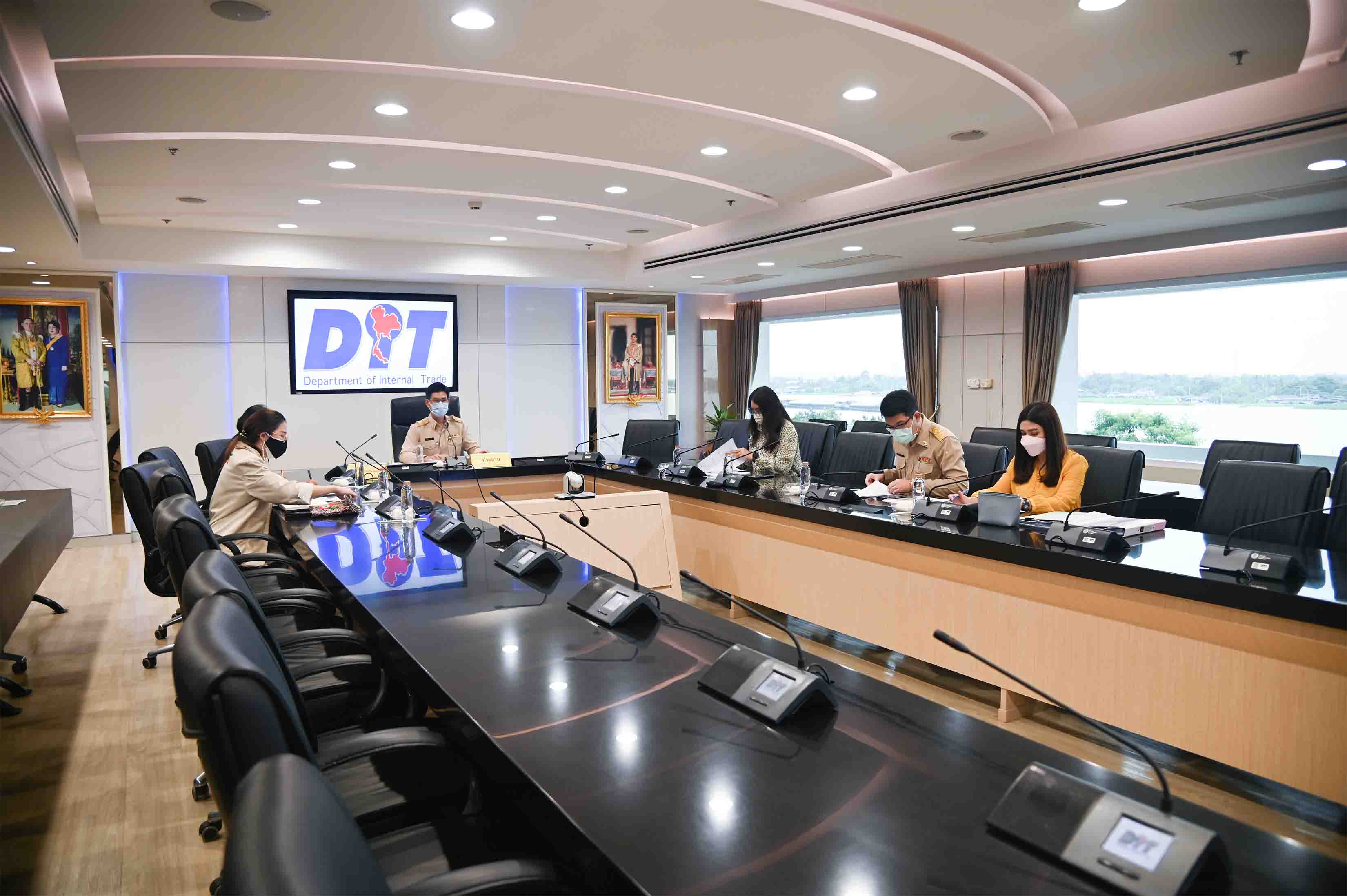 เปิดสัมมนา “โครงการศึกษานโยบายทางการค้าสำหรับวัตถุดิบทดแทนข้าวโพดเลี้ยงสัตว์ที่เหมาะสมของประเทศไทย”