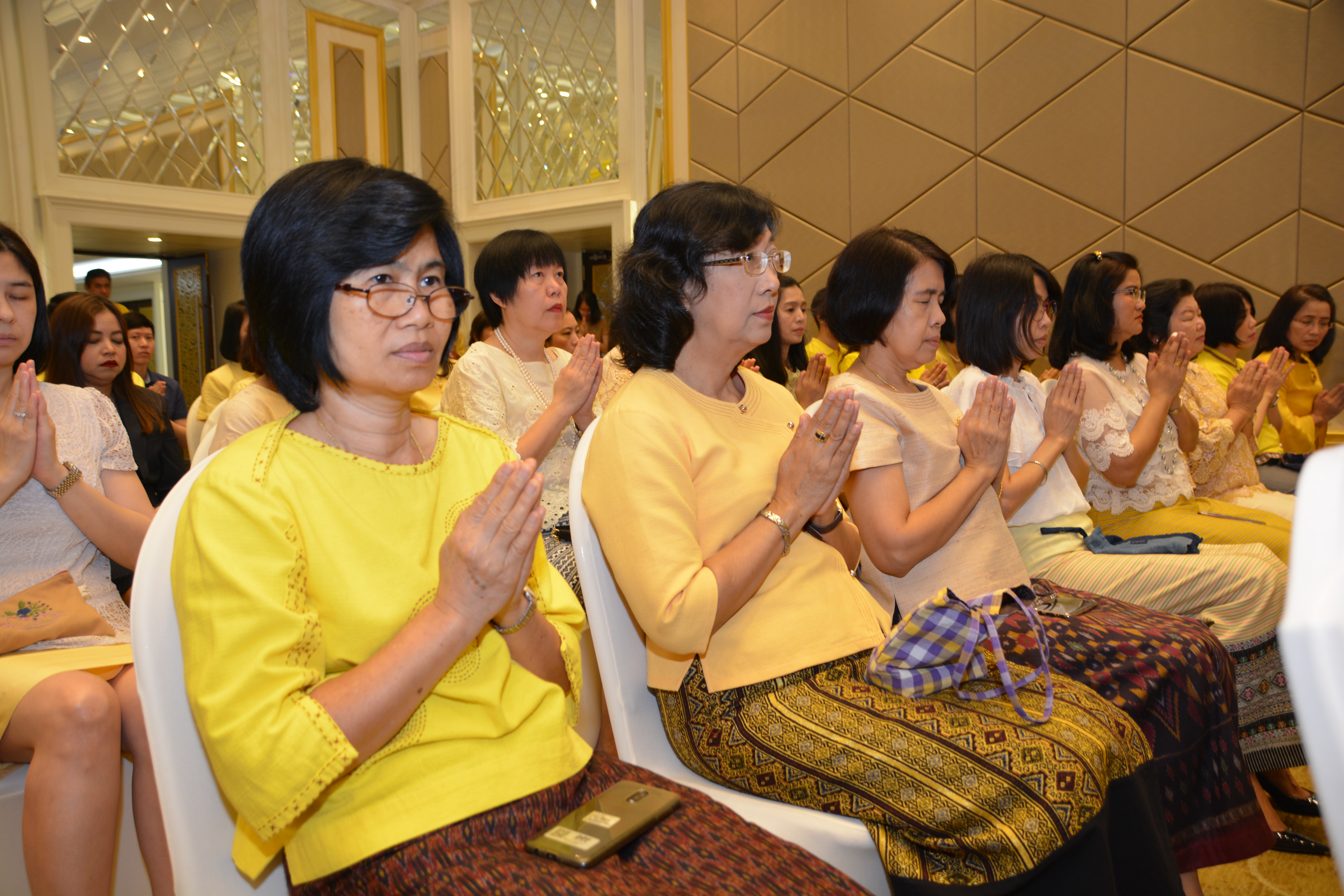 พิธีทำบุญตักบาตรเนื่องในโอกาสวันขึ้นปีใหม่ ปี 2563
