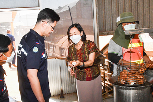 กรมการค้าภายในเปิดสำนักงานชั่งตวงวัดภาคอีสาน พร้อมตรวจน้ำมันเต็มลิตร เครื่องชั่ง เครื่องวัดเปอร์เซ็นแป้ง และติดตามสถานการณ์ปุ๋ยเคมี