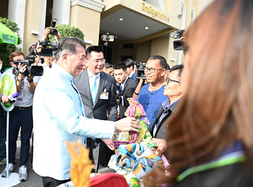 พาณิชย์ KICK OFF ! มาตรการช่วยเหลือเกษตรกรผู้ปลูกข้าว ปีการผลิต 2566/67