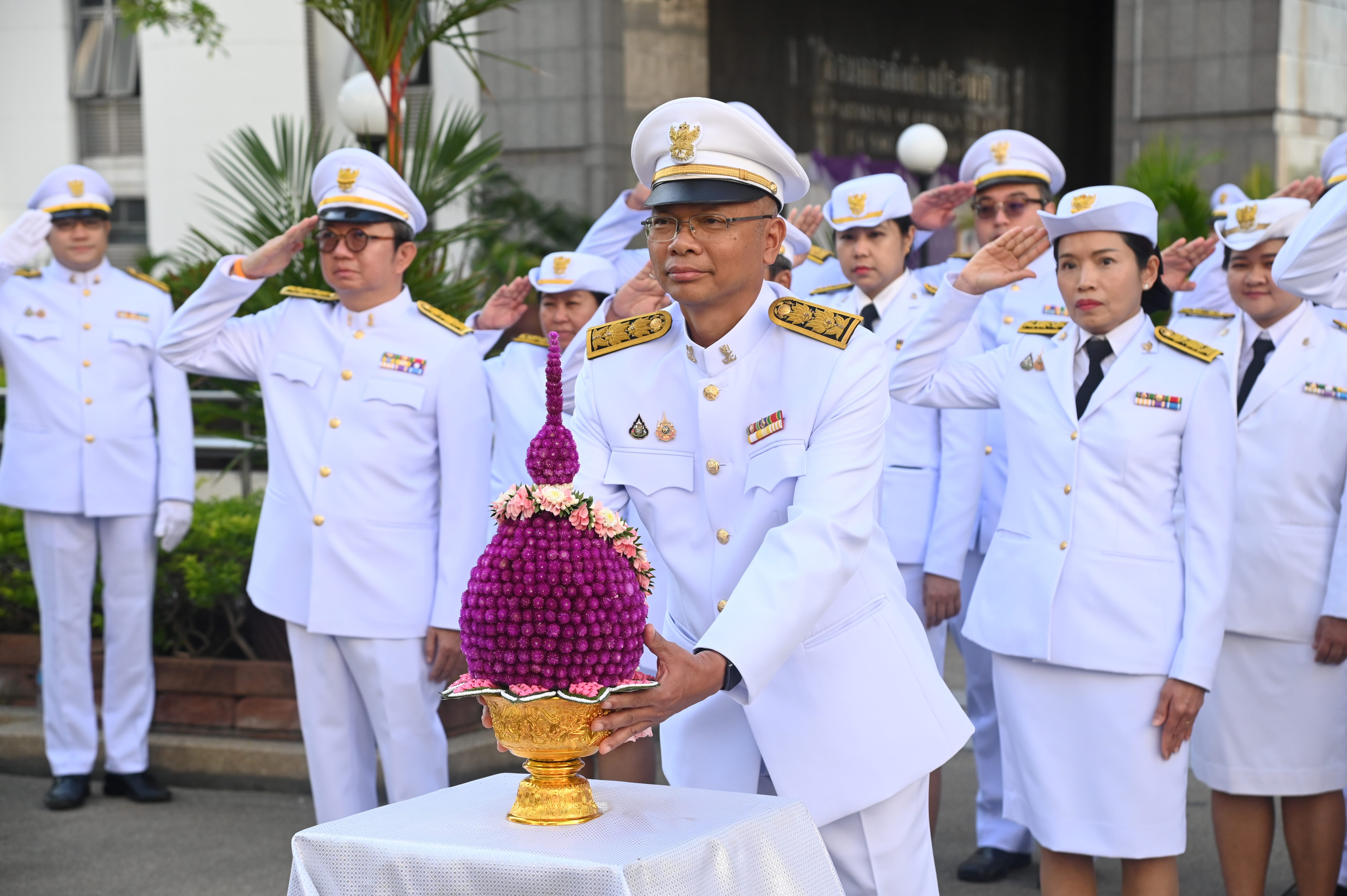 กรมการค้าภายใน ร่วมพิธีวางพุ่มดอกไม้เนื่องใน“วันกิติยากร” ปี 2568