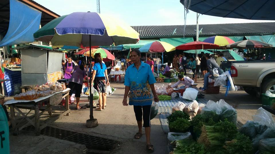 33468_ด้านหน้าตลาด.jpg