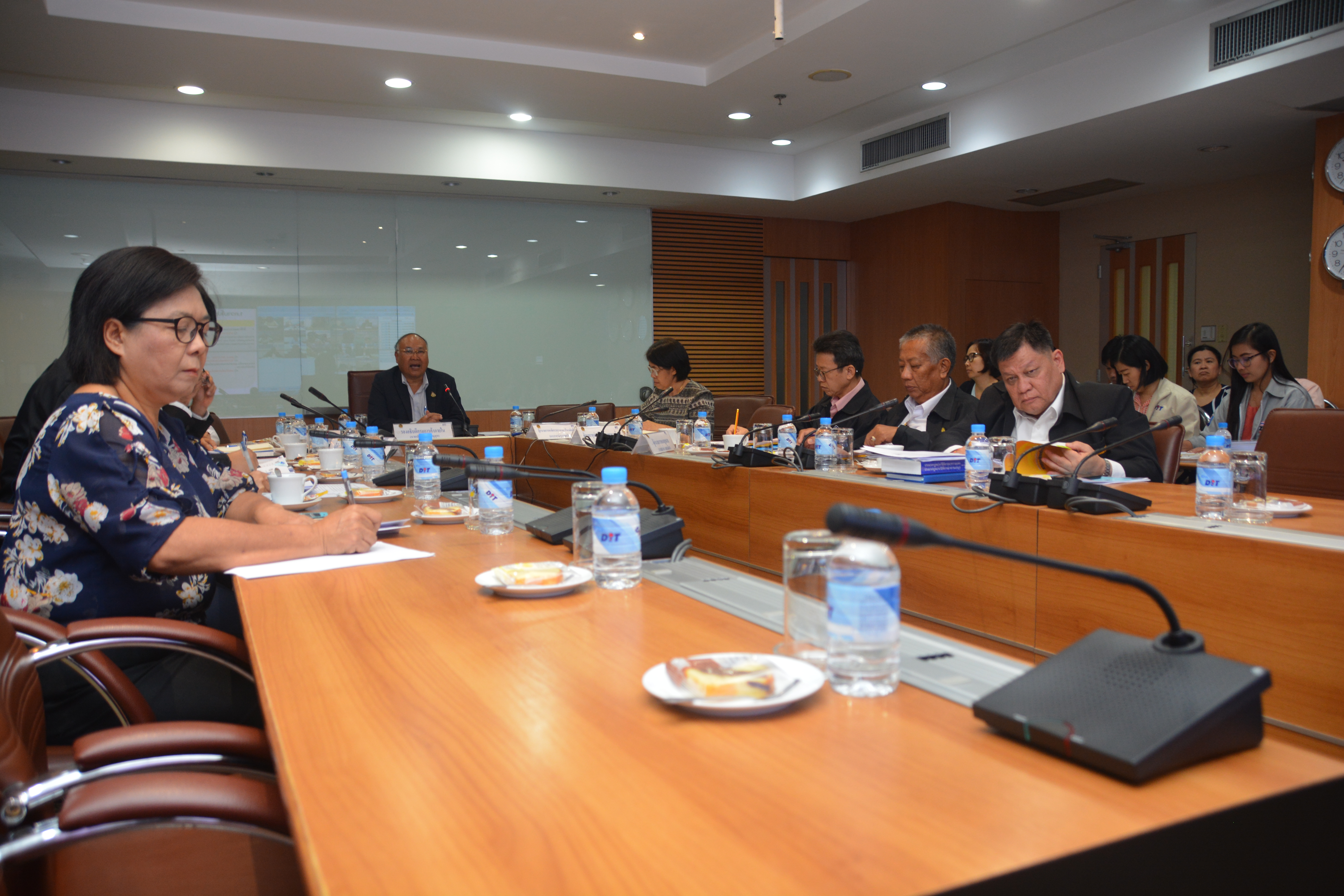 การประชุมแนวทางปฏิบัติในการรับเรื่องร้องเรียนเกี่ยวกับค่ารักษาพยาบาล