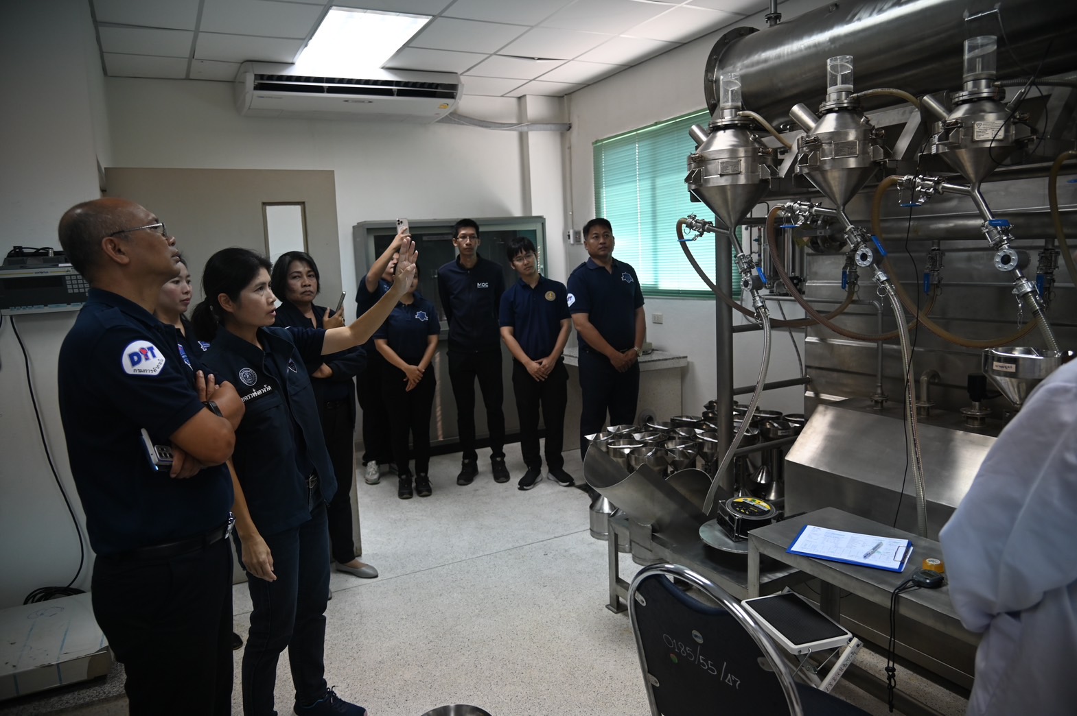 กรมการค้าภายในลงพื้นที่ชลบุรี ตรวจสอบสถานีบริการน้ำมันที่เข้าร่วมโครงการ “หัวจ่ายเชื้อเพลิงมาตรฐาน” สร้างความเชื่อมั่นผู้บริโภค