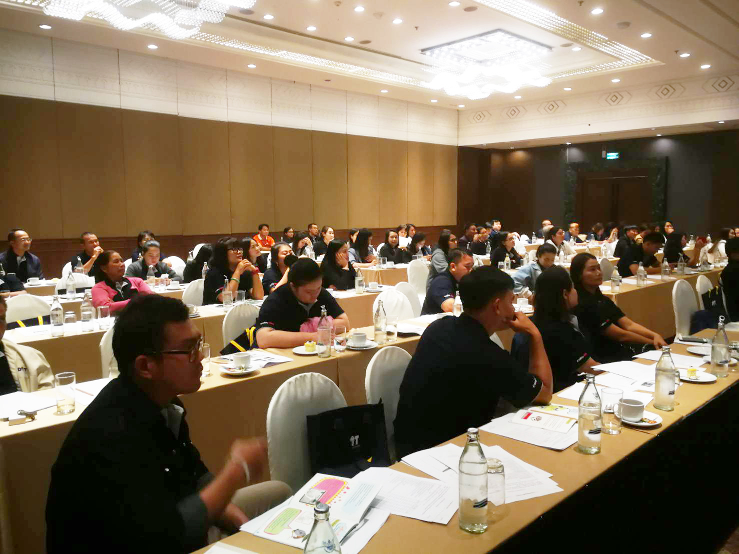 การอบรมสัมมนาโครงการเสริมสร้างความรู้ความเข้าใจให้แก่เครือข่าย"อาสาธงฟ้า 1569"