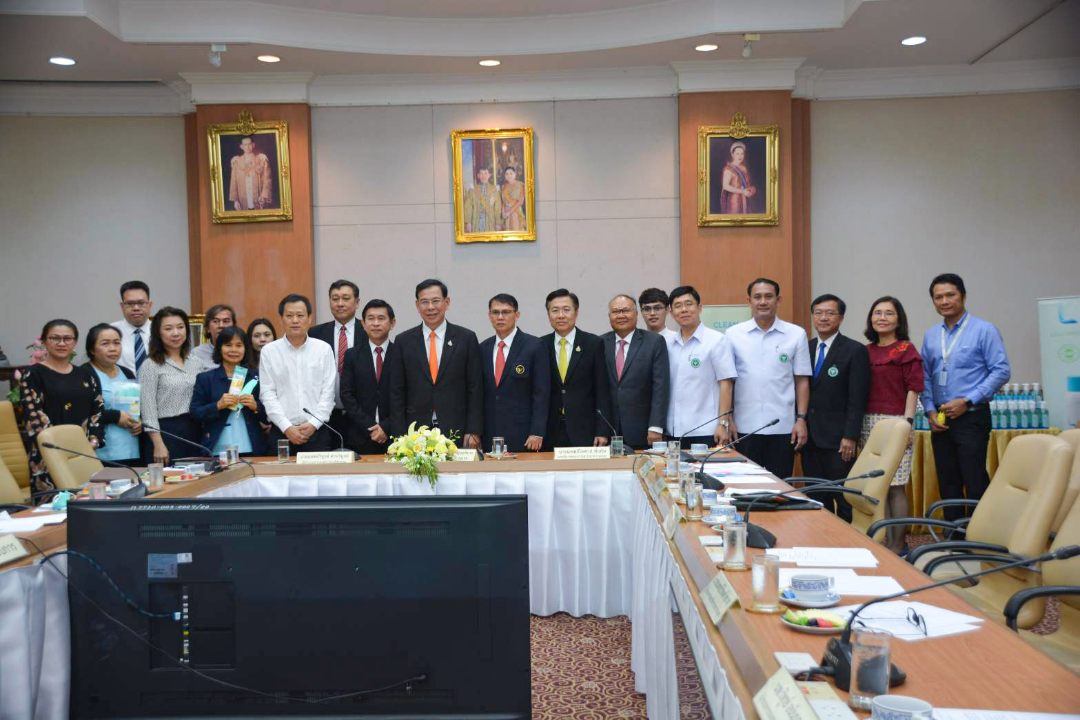 การประชุมหารือแนวทางป้องกันปัญหาการขาดแคลนหน้ากากอนามัย