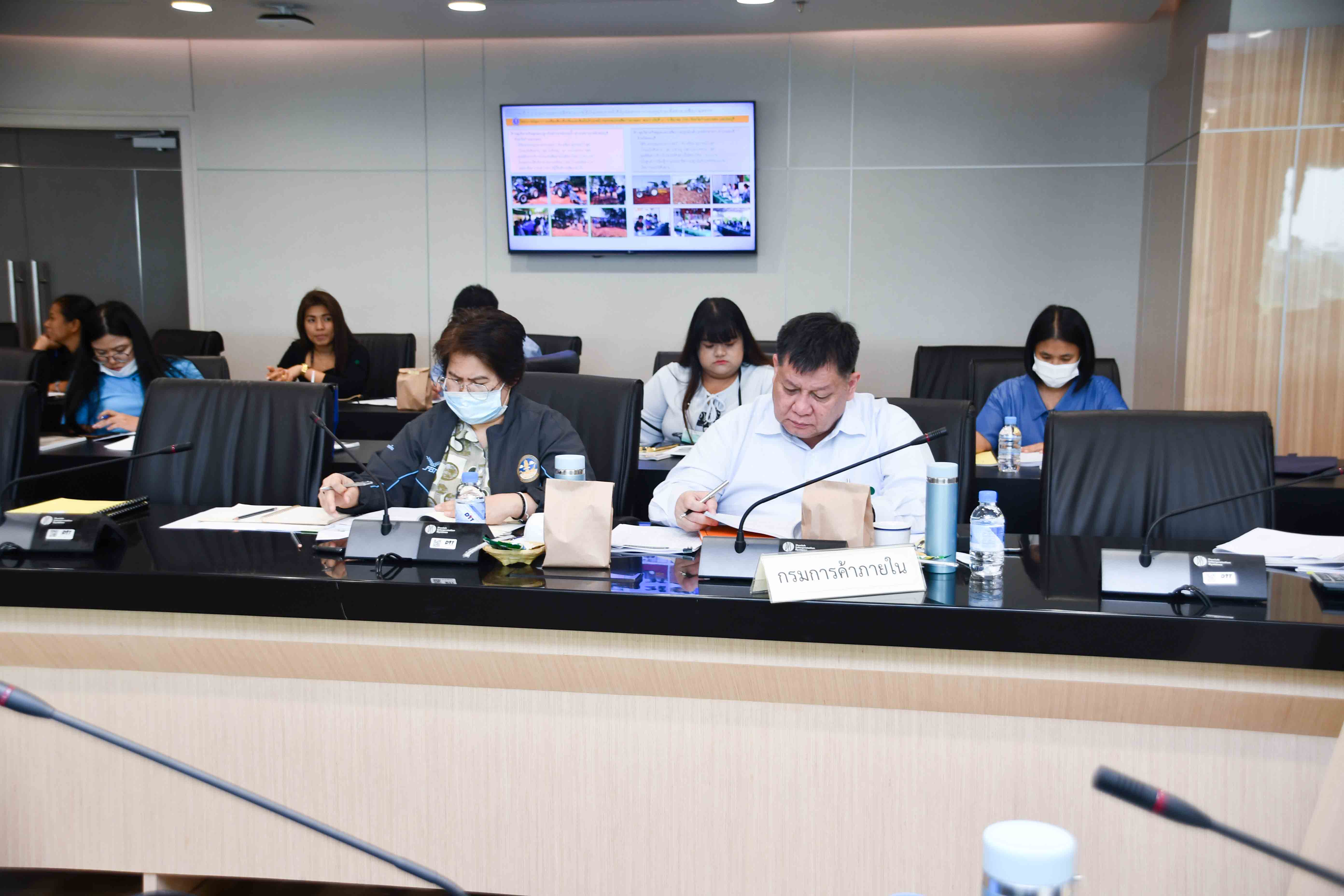 การประชุมคณะอนุกรรมการเร่งรัดติดตามการส่งคืนเงินเหลือจ่าย และปิดบัญชีโครงการเงินจ่ายขาดกองทุนรวมเพื่อช่วยเหลือเกษตรกร ครั้งที่ 3/2564