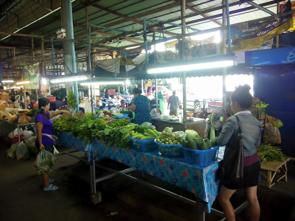 33598_แผงค้า ผัก.jpg
