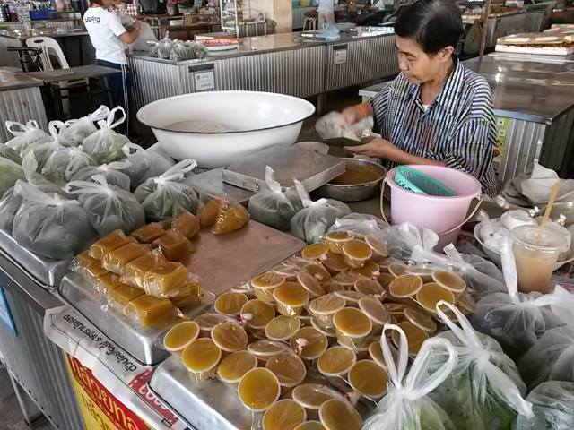 44064_แผงค้า ขนมหวาน.jpg