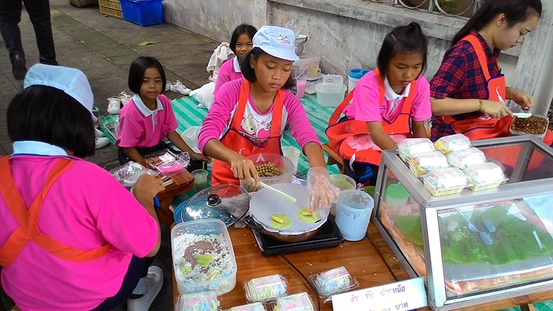 21494_นักเรียนขาย 3.jpg