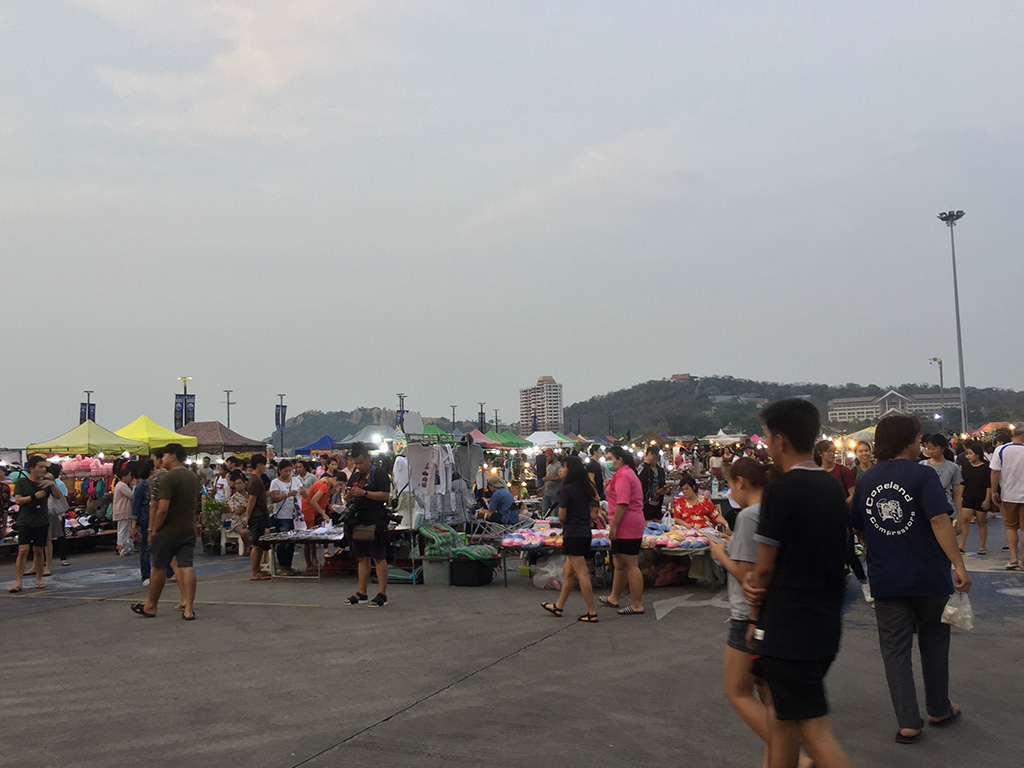 57327_บริเวณตลาด.JPG