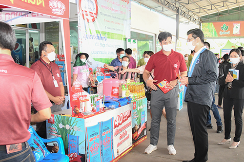 พาณิชย์ตรวจเยี่ยมคลังสินค้าปุ๋ยเคมี