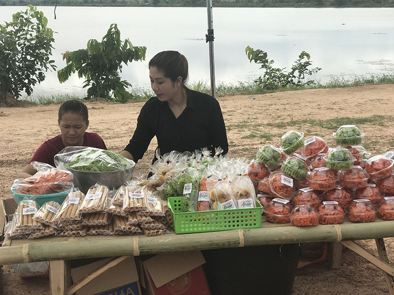 46023_ร้านขายหมี่กรอบ.JPG