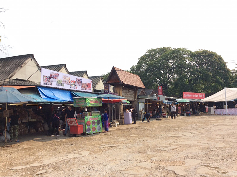45410_ประตูเข้าตลาด.jpg
