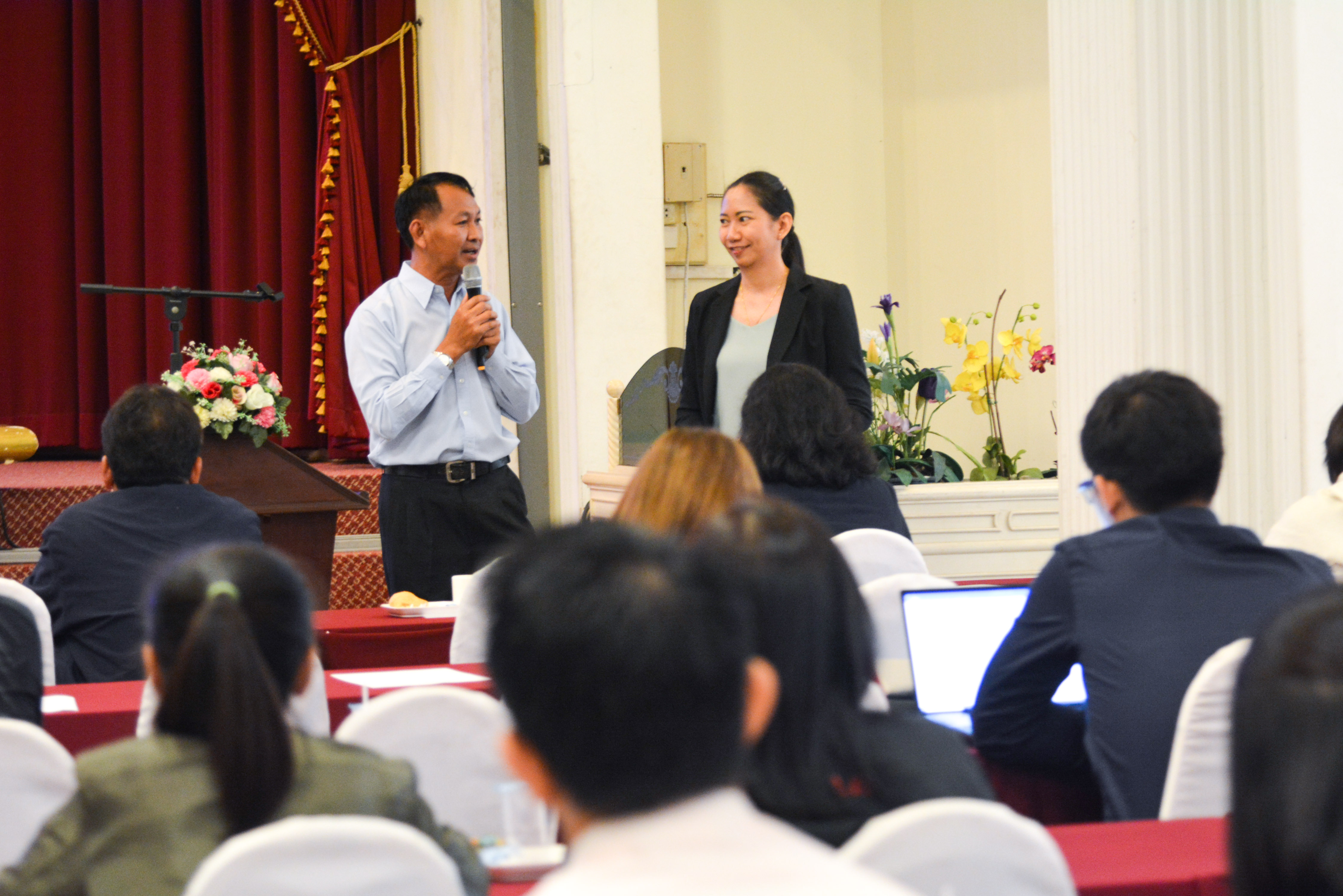 การสัมมนาชี้แจงร่างประกาศกระทรวงพาณิชย์ เรื่อง หลักเกณฑ์ วิธีการและเงื่อนไขในการยื่นต้นแบบ  และการให้ความเห็นชอบต้นแบบของพนักงานเจ้าหน้าที่