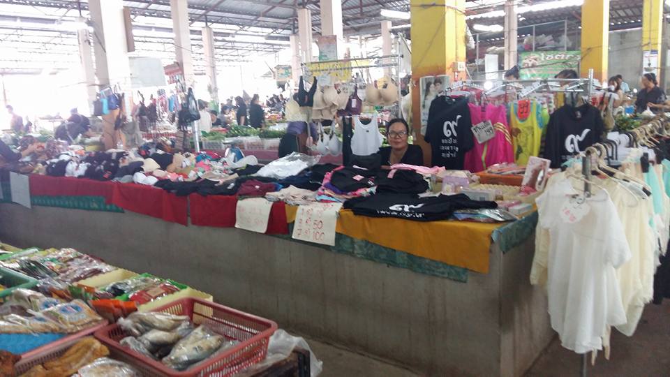 44950_แผงค้า เสื้อผ้า.jpg