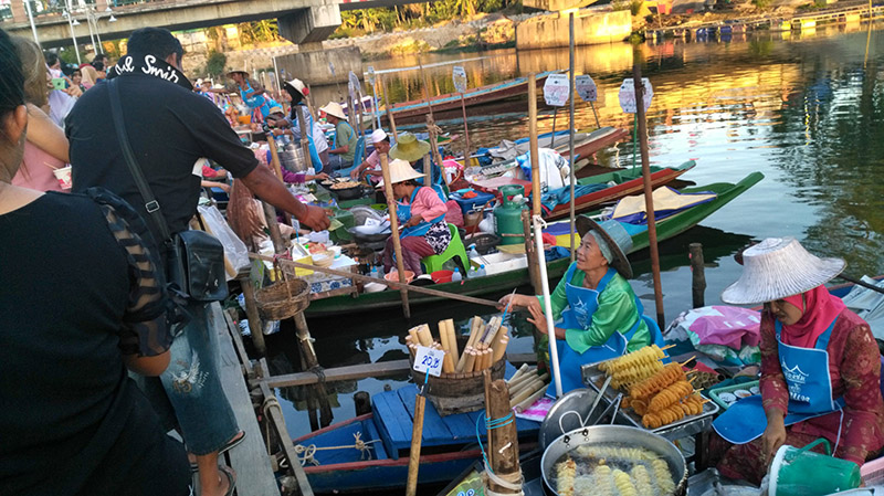 45312_ร้านขายบนเรือ.jpg