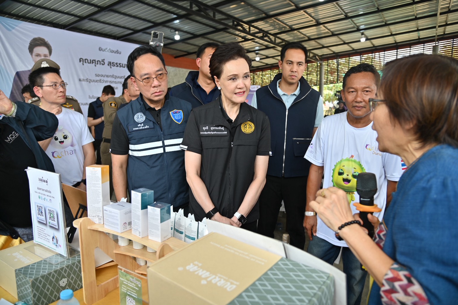 พาณิชย์ลุยจันทบุรี ชวนชาวสวนทำ "ทุเรียนคุณภาพ" เพิ่มรายได้เกษตรกร-ยกระดับทั้งระบบ พร้อมจับมือ TikTok เปิดเกม e-Commerce สร้างมูลคำเพิ่ม ดันส่งออกรักษาเสถียรภาพราคา