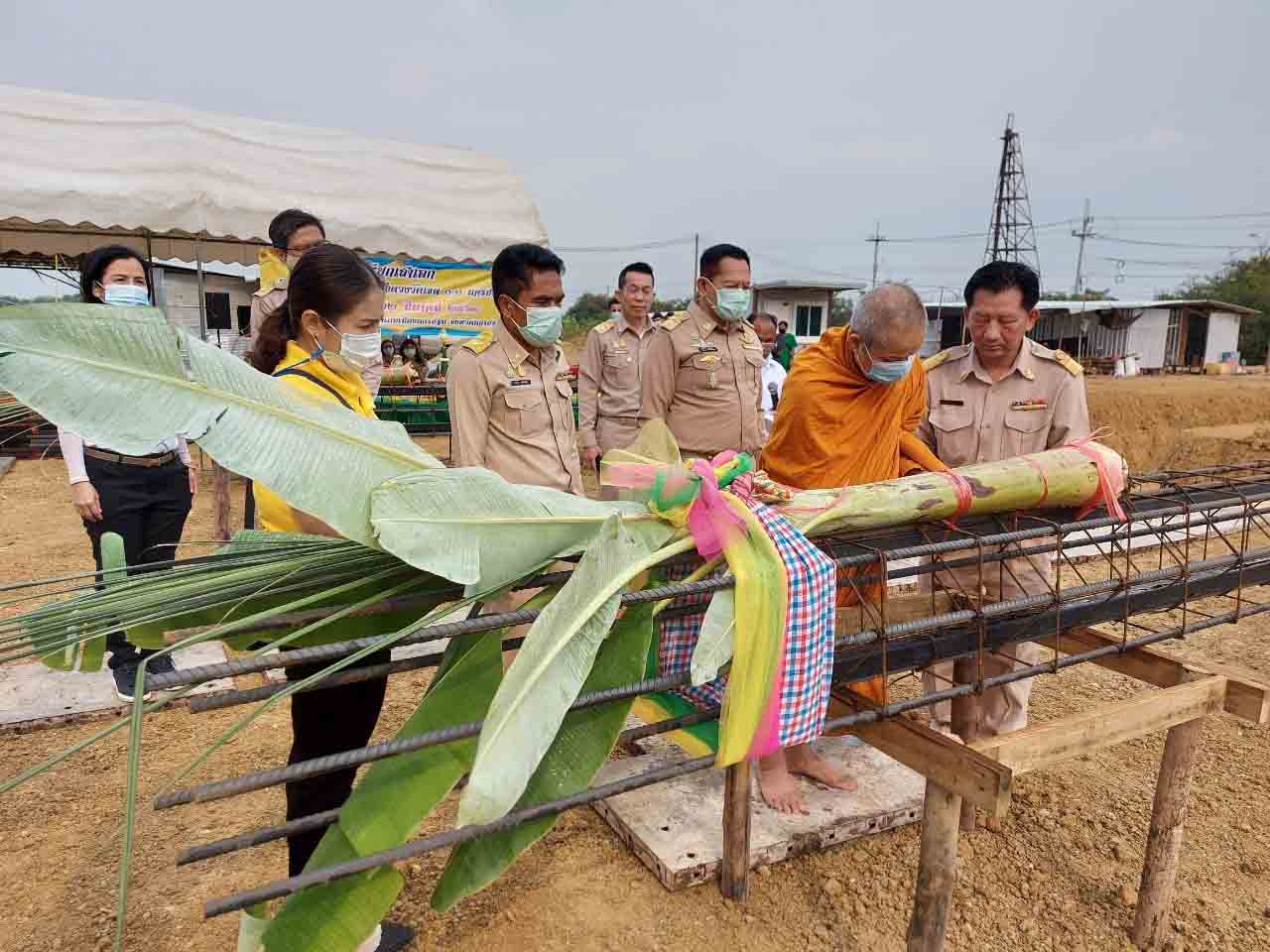 พิธียกเสาเอกอาคารสำนักงานสาขาชั่งตวงวัดเขตนครปฐม