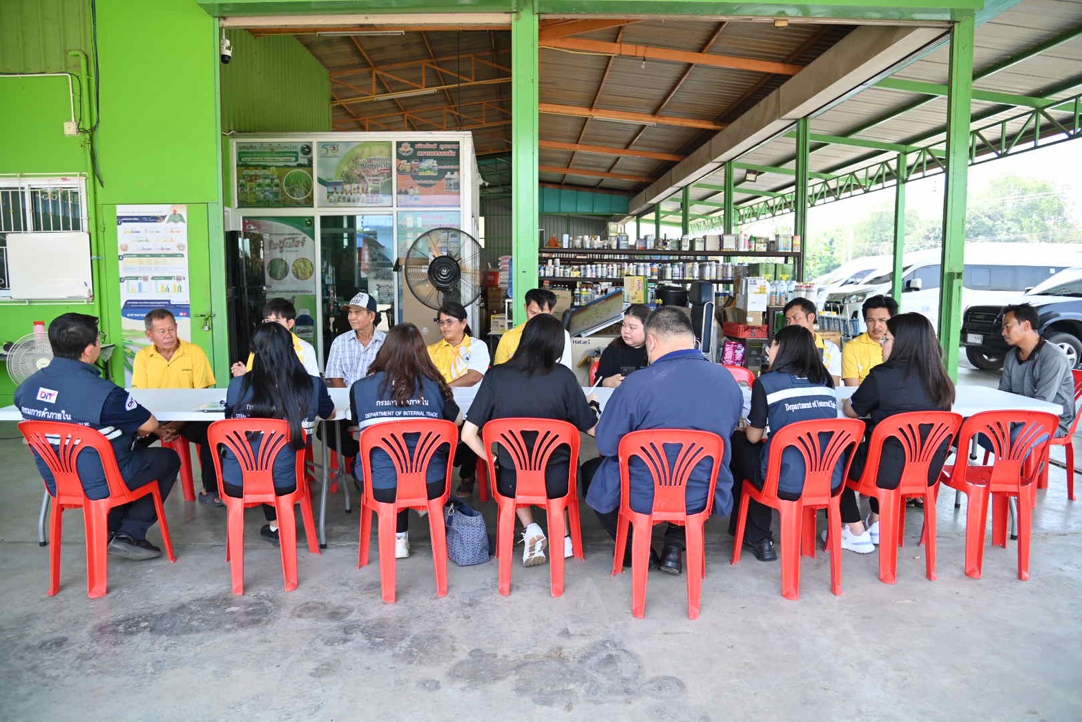  DIT ลงพื้นที่ “พิจิตรแซนด์บ็อกซ์”  กลุ่มเกษตรกรข้าวประณีตต้นแบบนาดำคาร์บอนต่ำ  เพิ่มผลผลิต ลดฝุ่น PM2.5 และตรวจสอบสถานีบริการน้ำมัน