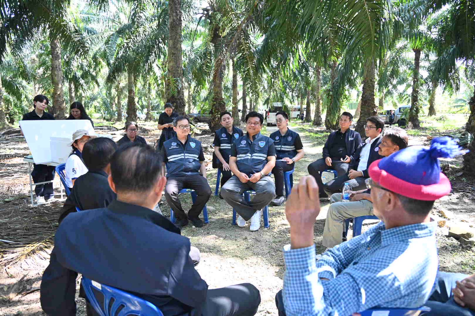 ข่าวเลขที่ 77/2569 DIT ลงพื้นที่สุราษฎร์ฯ ติดตามสถานการณ์ปาล์มน้ำมัน หารือสภาเกษตรกรฯ วางแผนบริหารรับซื้อช่วงผลผลิตกระจุกตัว (16 กุมภาพันธ์ 2569)