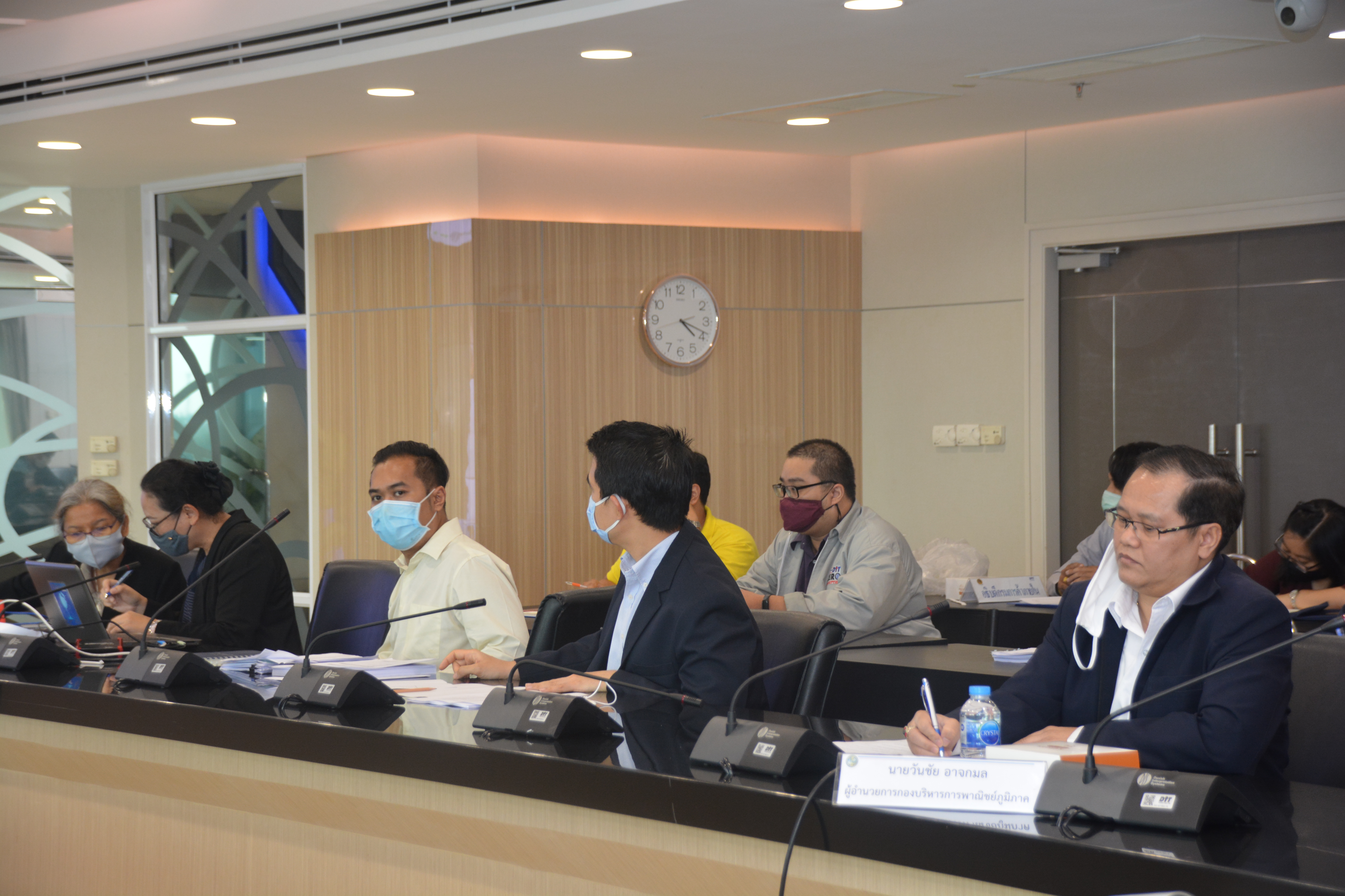 ประชุมหารือแนวทางการดำเนินโครงการ “พาณิชย์ลดราคา ! ช่วยประชาชน” ล็อต 4
