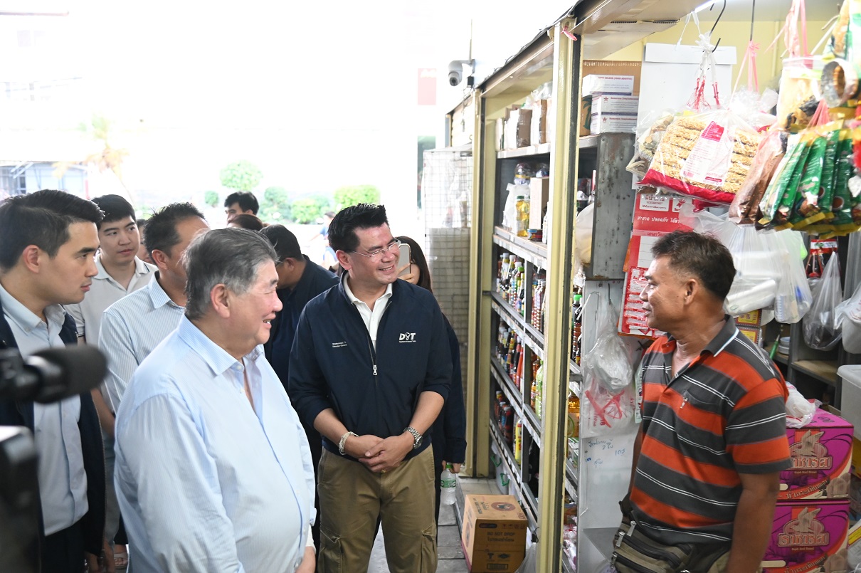 พาณิชย์ตรวจเยี่ยมร้านค้า เพื่อตรวจสอบความพร้อมดิจิทัลวอลเล็ต