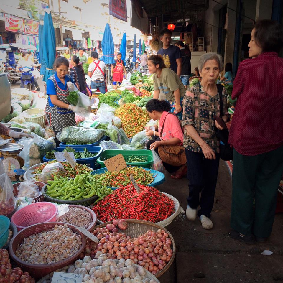 44201_ด้านข้างตลาด.jpg