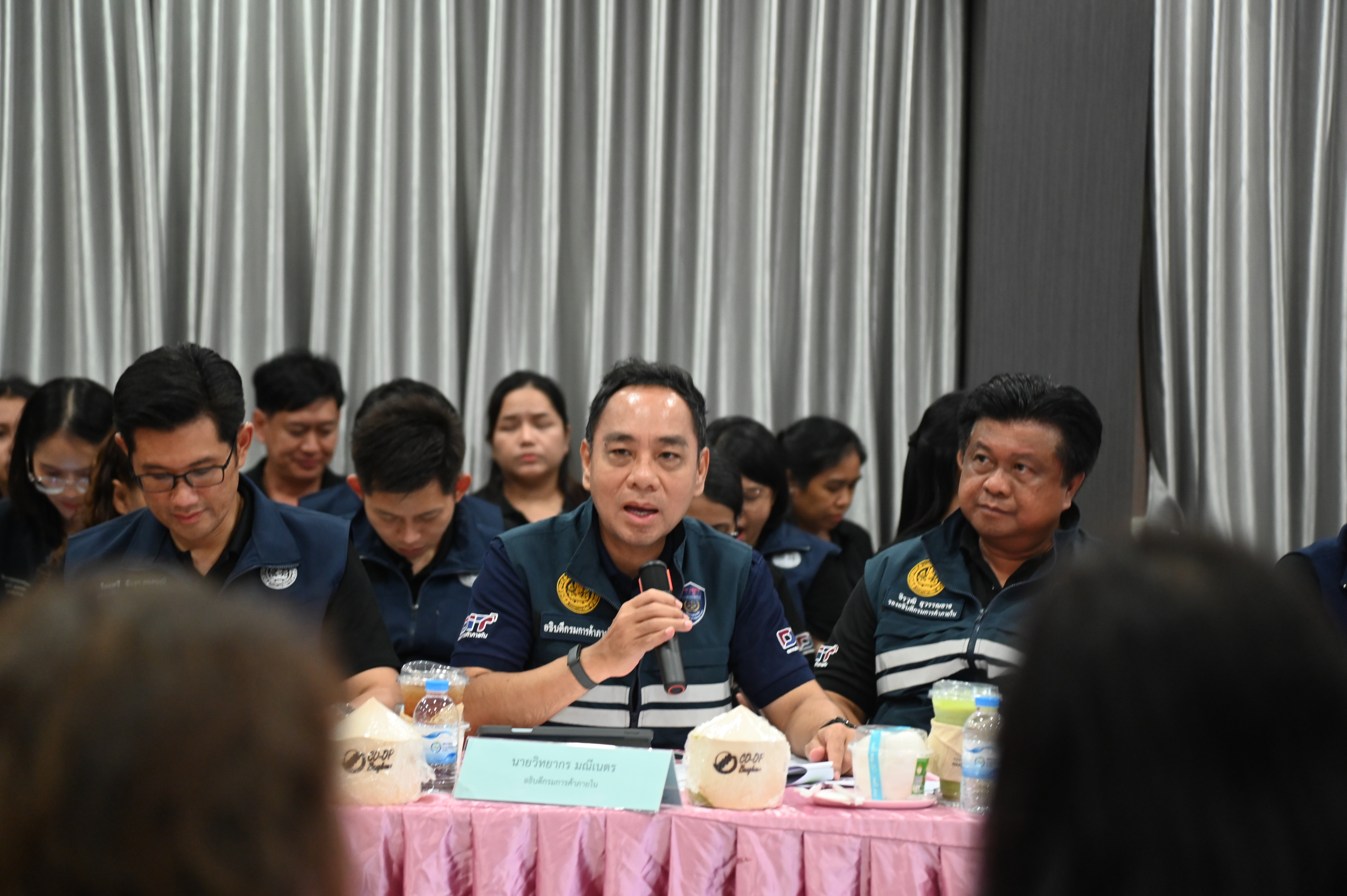 พาณิชย์ลงพื้นที่ติดตามสถานการณ์มะพร้าวน้ำหอม และความพร้อมในการตั้ง “ล้งชุมชน” 