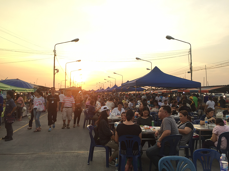 45613_ภาพ ตรงที่นั่งรับประทานอาหาร.JPG