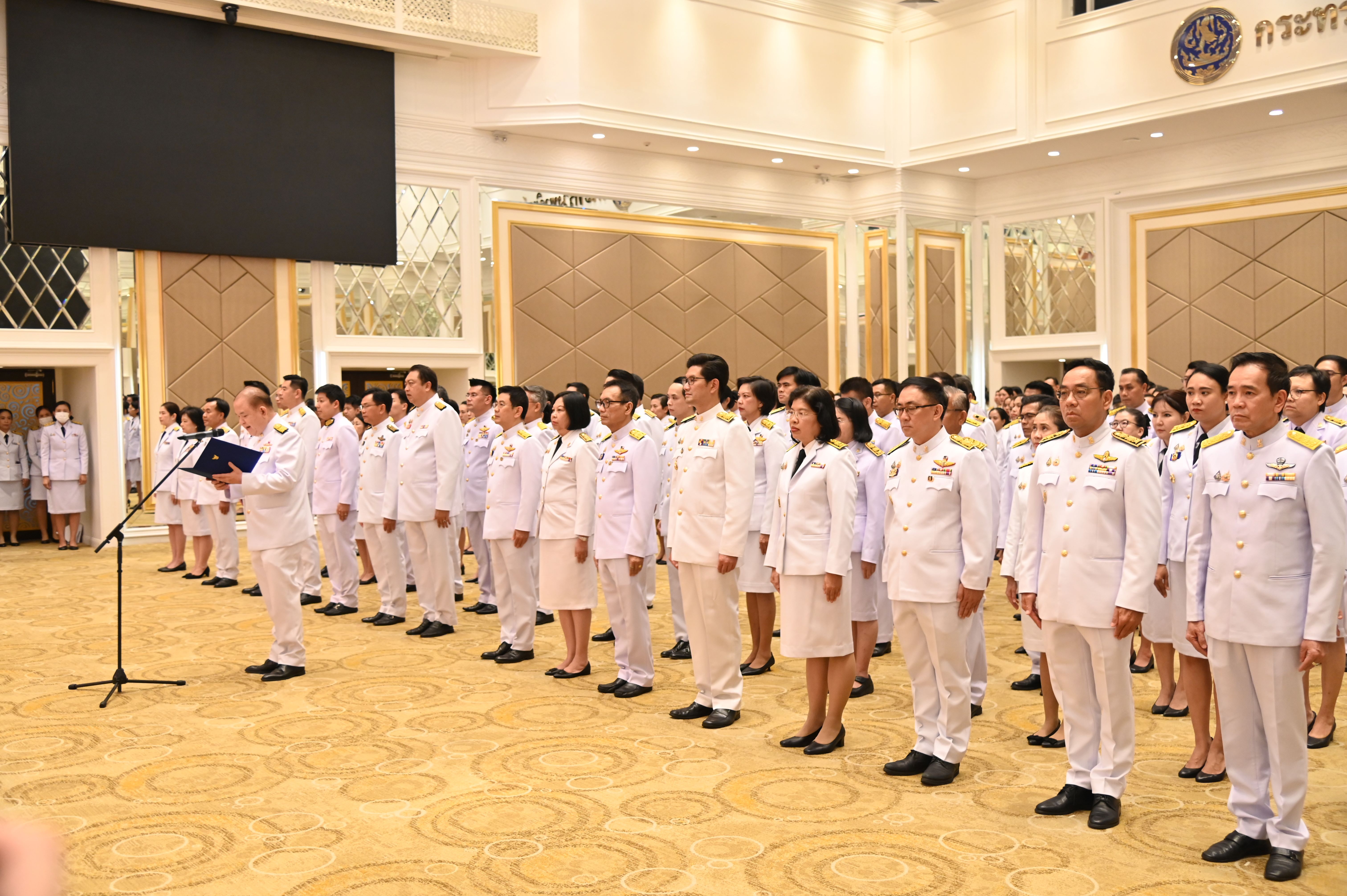 กรมการค้าภายใน ลงนามถวายพระพรชัยมงคล เนื่องในโอกาสวันฉัตรมงคล