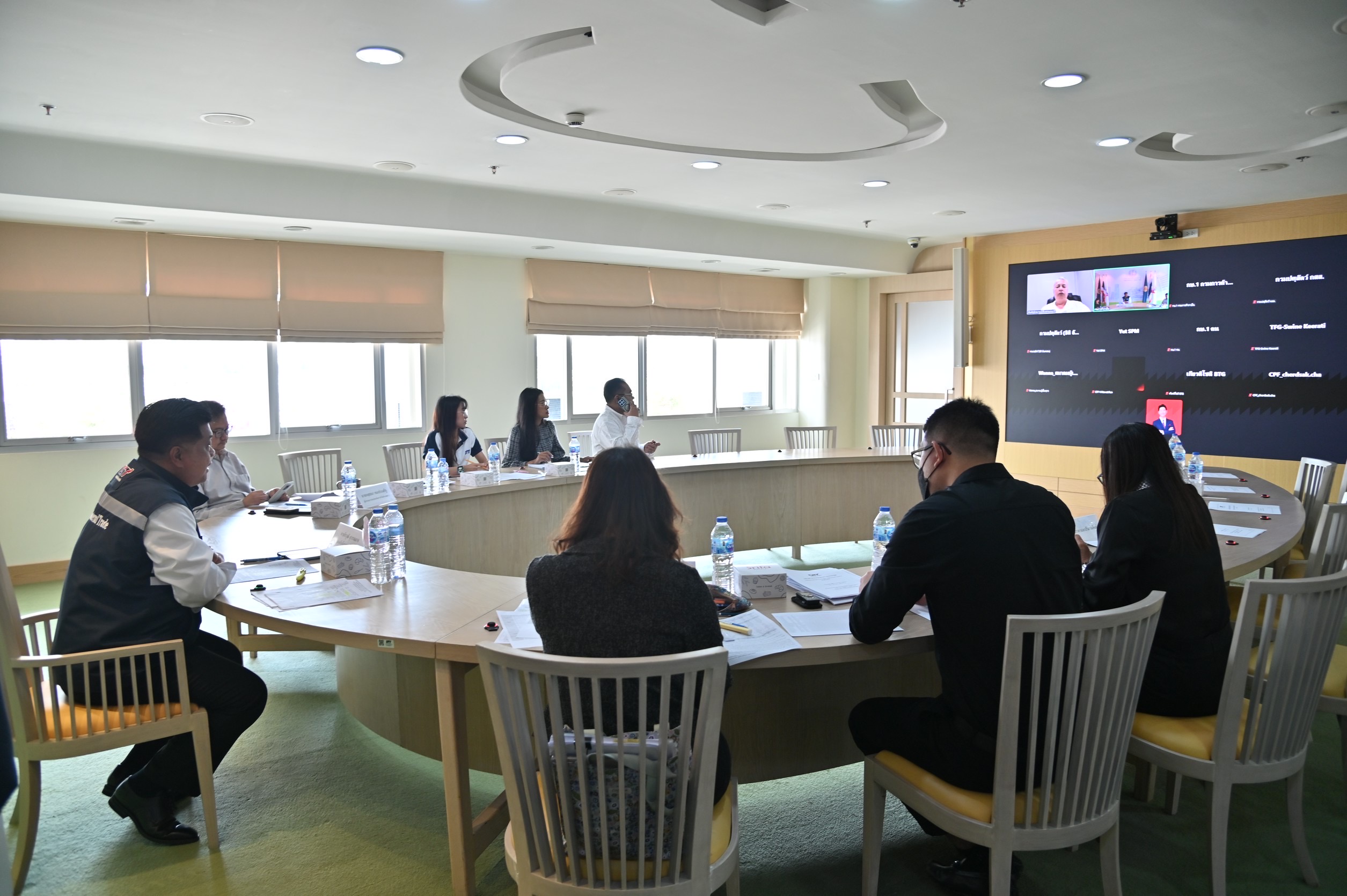 ข่าวเลขที่ 103/2569 พาณิชย์ยืนยัน “หมู ไก่ ไข่ไก่” ไม่ขาดตลาดแน่นอน แม้อากาศร้อนทำของน้อยลง แต่ราคาเริ่มนิ่งแล้ว (3 เมษายน 2569)