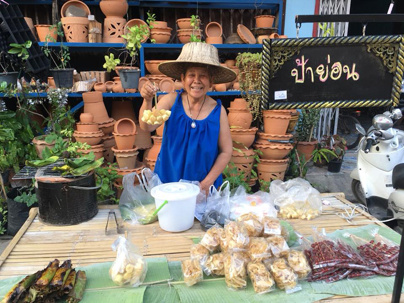 57105_ร้านขายผลไม้ 3.jpg