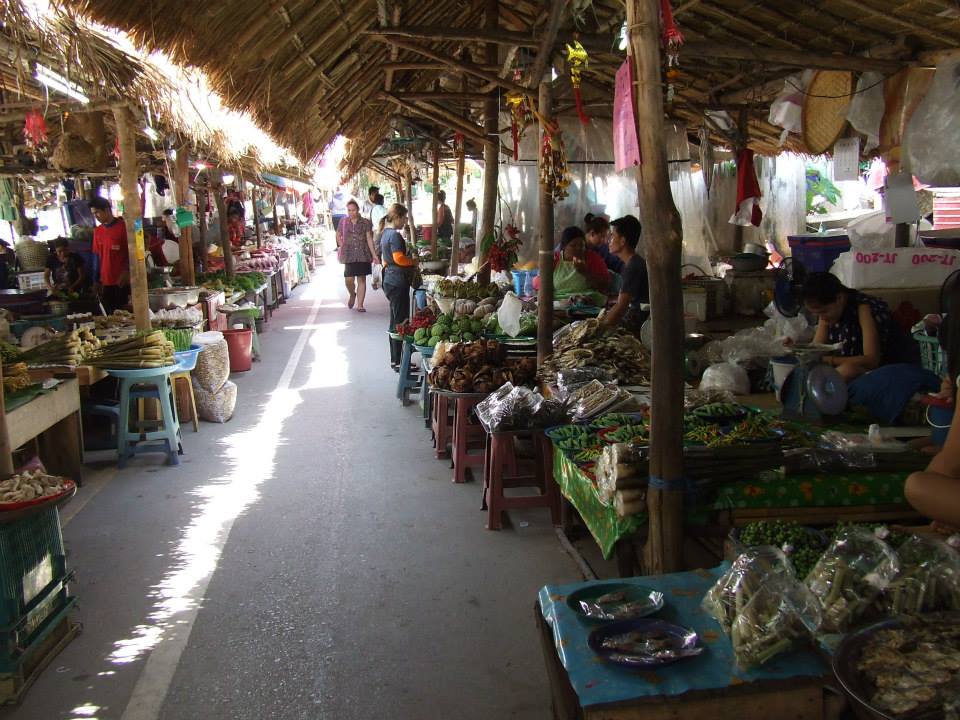 10779_ภายในตลาด 2.jpg