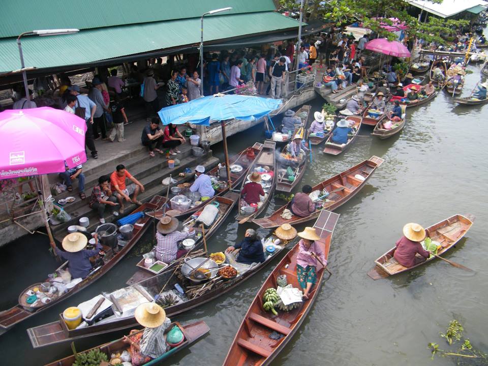 67824_บริเวณตลาด.jpg