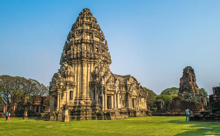 21766_ปราสาทหินพิมาย.jpg
