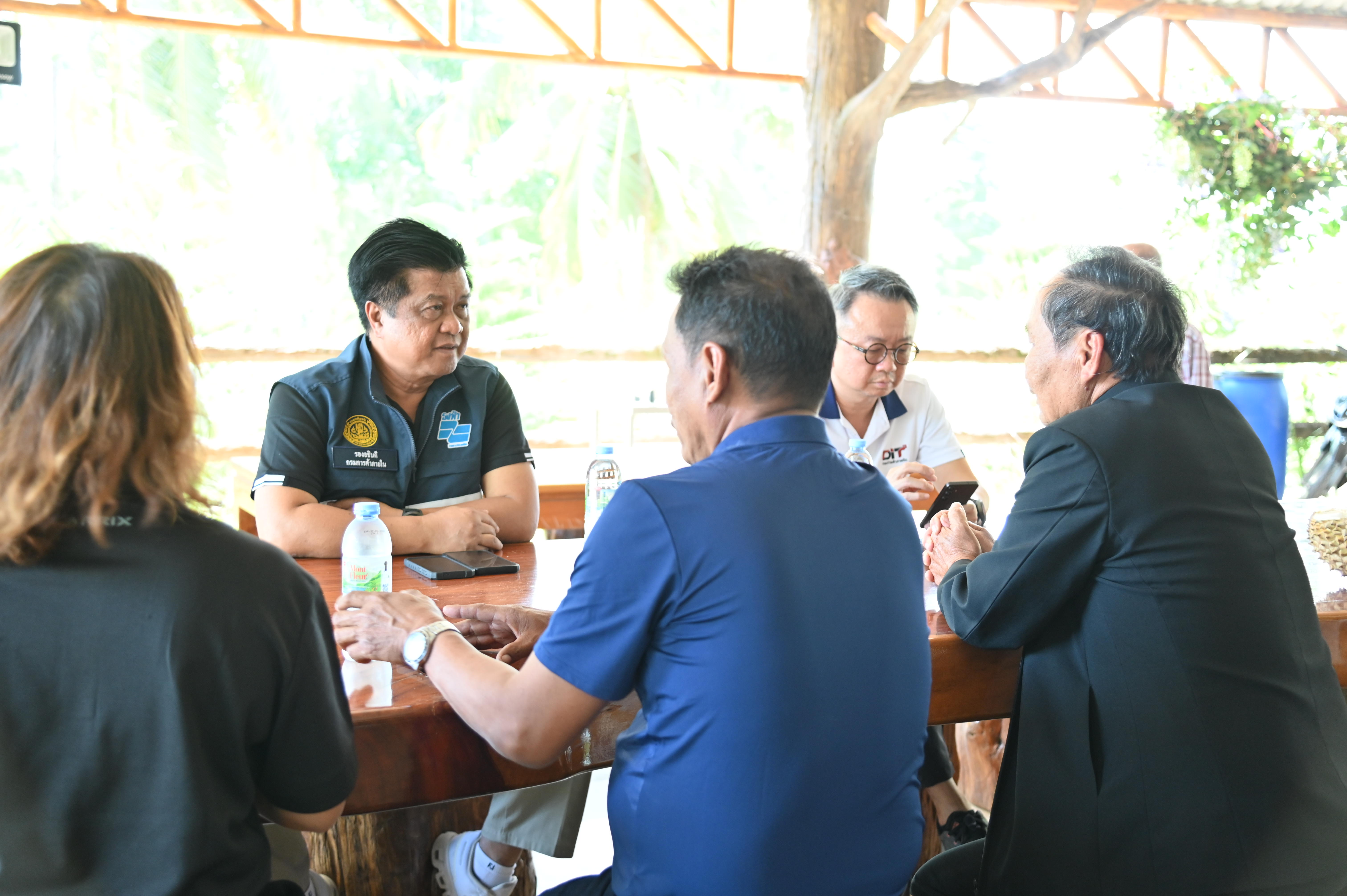 ข่าวเลขที่ 80/2569 DIT ลงพื้นที่จันทบุรี ติดตามสถานการณ์ผลไม้ภาคตะวันออก สำรวจความพร้อม สร้างความเชื่อมั่นคุณภาพผลไม้ (24 กุมภาพันธ์ 2569)