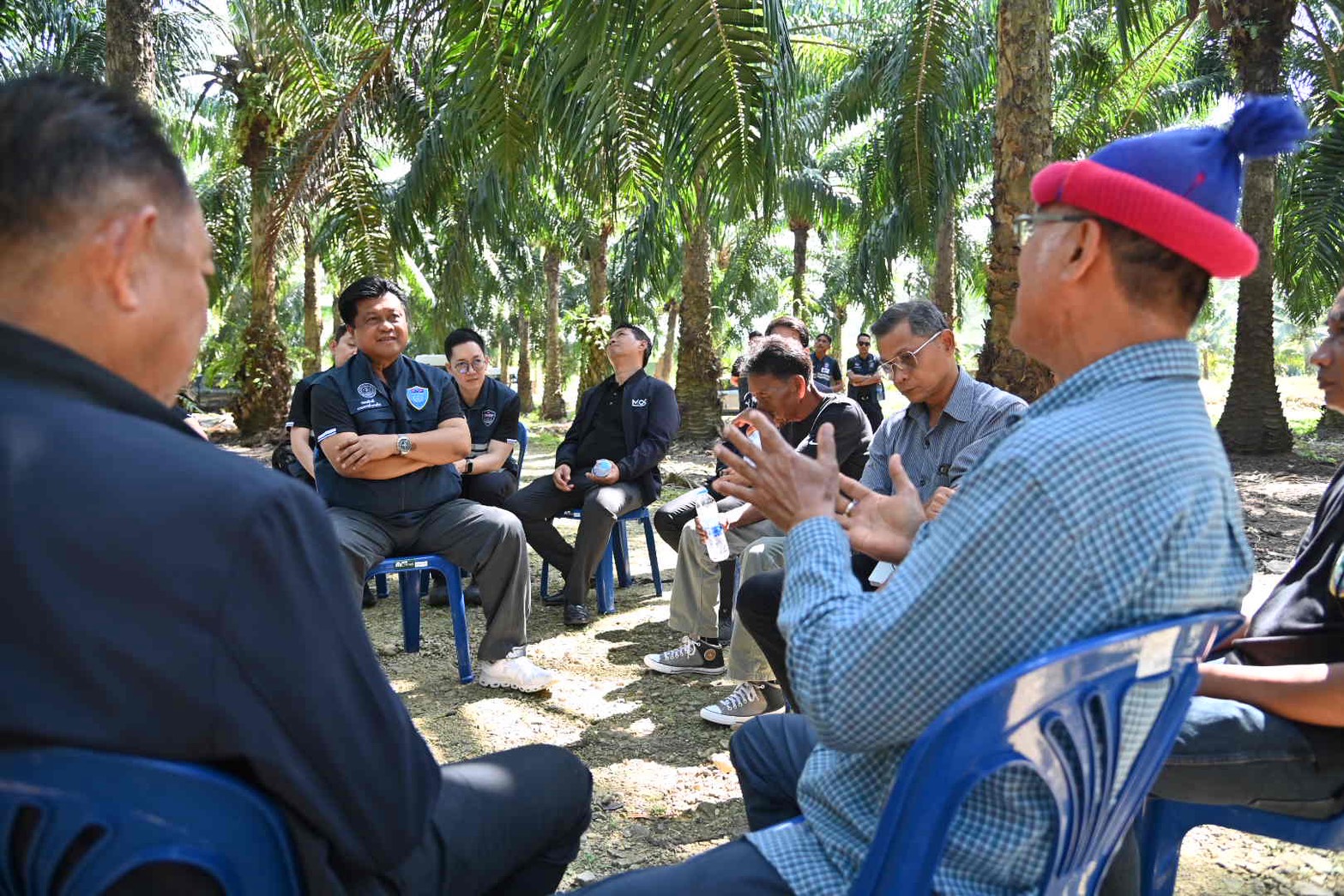 DIT ลงพื้นที่สุราษฎร์ฯ ติดตามสถานการณ์ปาล์มน้ำมัน หารือสภาเกษตรกรฯ วางแผนบริหารรับซื้อช่วงผลผลิตกระจุกตัว เนื่องในโอกาสวันขึ้นปีใหม่ 2569