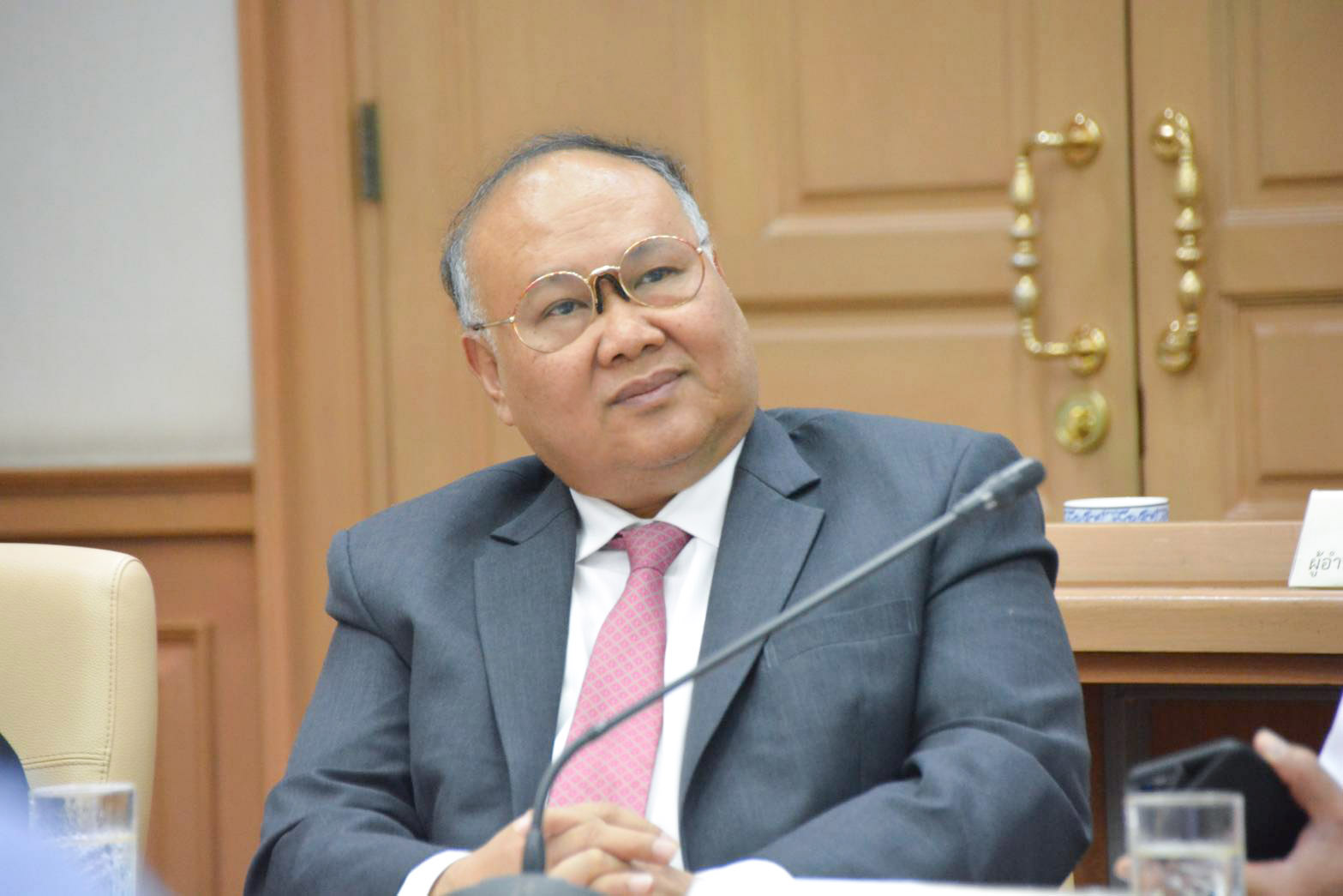 การประชุมหารือแนวทางป้องกันปัญหาการขาดแคลนหน้ากากอนามัย