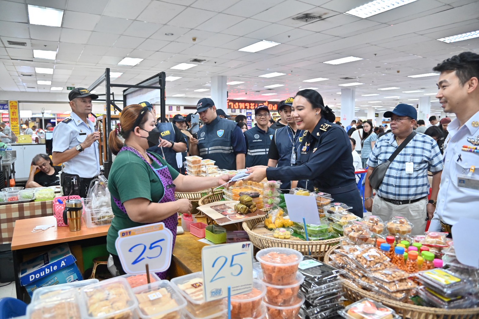 DIT ลงพื้นที่ตรวจสอบรักษาความเป็นธรรมทางการค้าช่วงเทศกาลสงกรานต์ 2569 