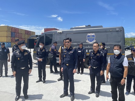 กรมการค้าภายในร่วมเป็นสักขีพยานตรวจสอบ การนำเข้าซากสัตว์และสุกรเถื่อน