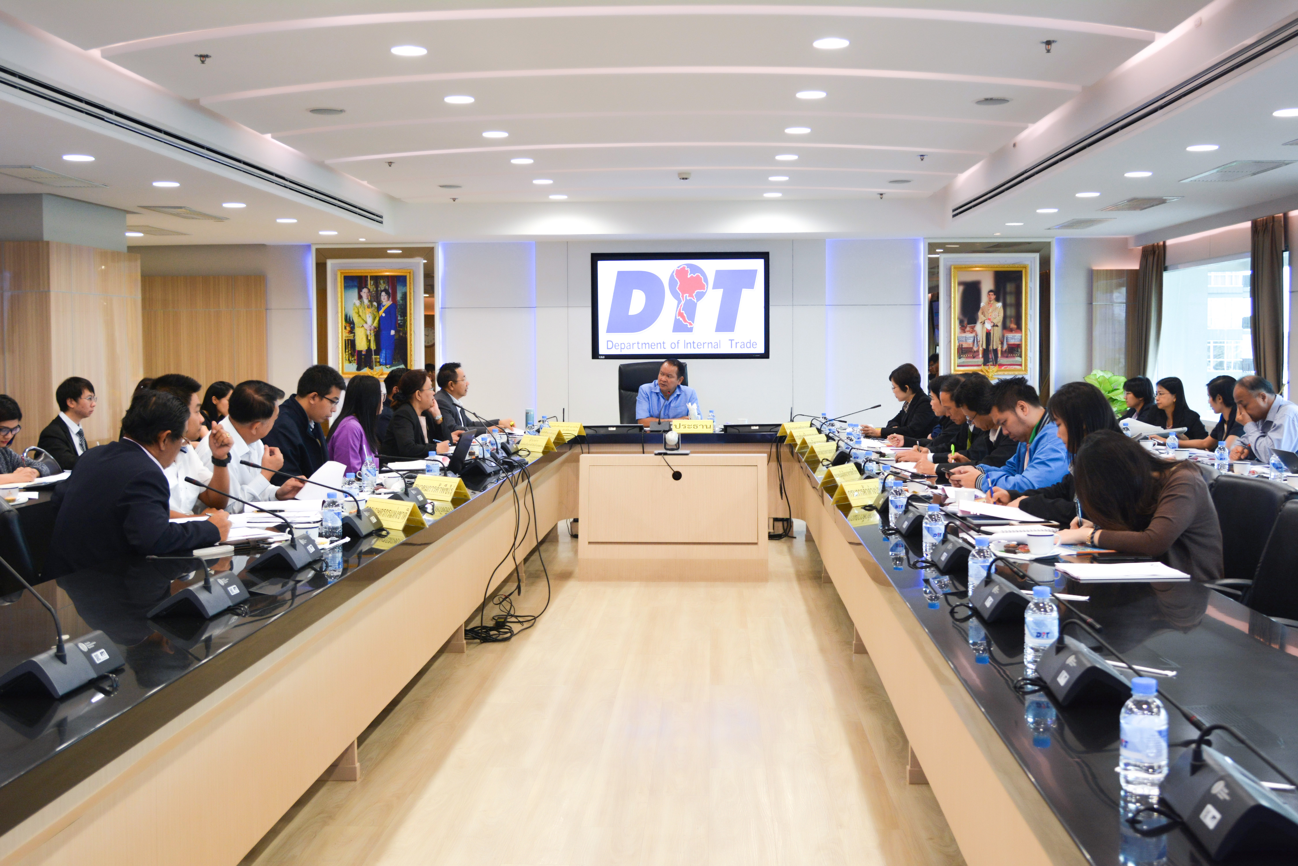 การประชุมคณะอนุกรรมการกำกับดูแลและกำหนดเกณฑ์กลางอ้างอิงโครงการประกันรายได้เกษตรกรผู้ปลูกข้าวโพดเลี้ยงสัตว์