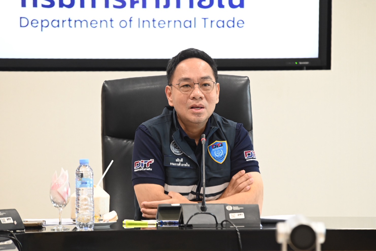 ข่าวเลขที่ 72/2569 พาณิชย์เข้มคุมขนย้ายหอมหัวใหญ่ทั่วประเทศ สกัดลักลอบ–รักษาเสถียรภาพราคา คุ้มครองรายได้เกษตรกรไทย  (12 กุมภาพันธ์ 2569)