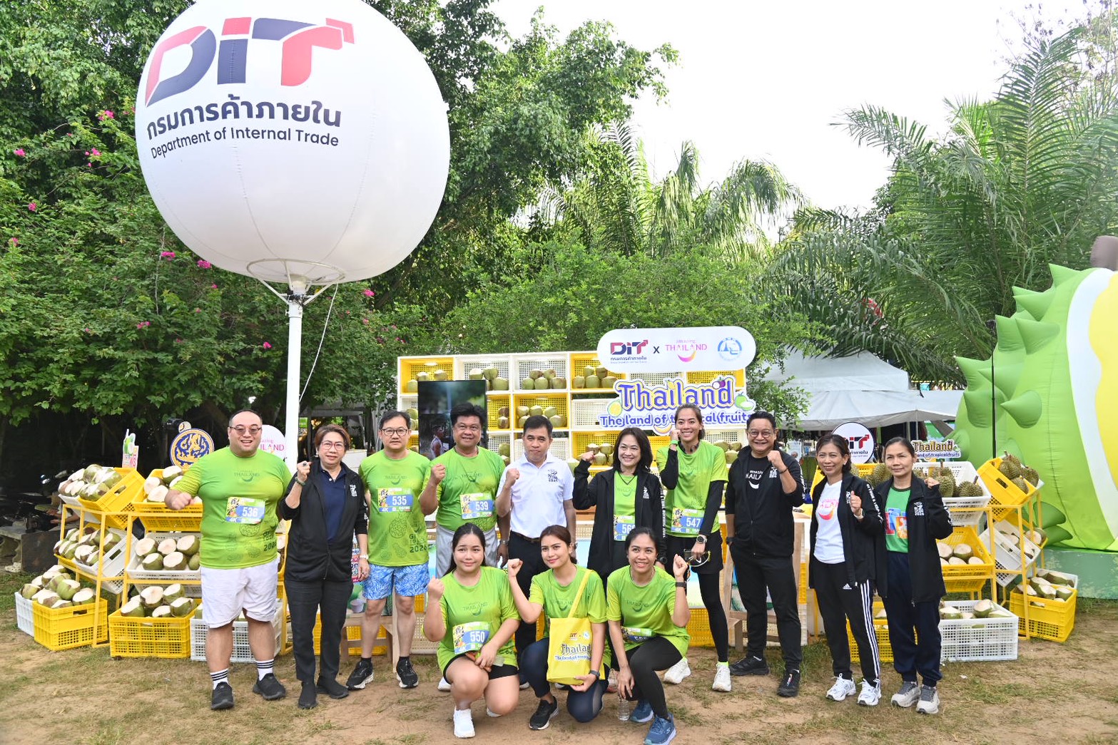 ข่าวเลขที่ 146/2569 “ค้าภายใน” เร่งช่วยเกษตรกรระบายผลไม้ไทย ดึง “เงาะสีทองตราด–สับปะรดทองระยอง–มะพร้าวน้ำหอม” เชื่อมท่องเที่ยวและสายวิ่ง กระตุ้นเศรษฐกิจชุมชน ในงาน “Amazing Thailand GI Tour & Trail Running 2026” สนามที่ 2 จังหวัดระยอง (25 พฤษภาคม 2569)
