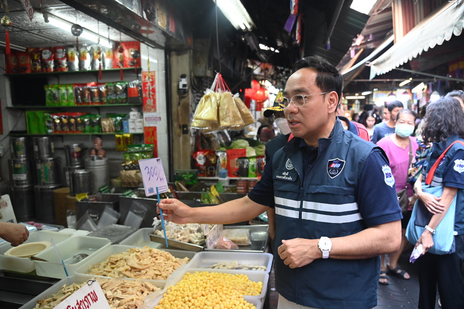 พาณิชย์ส่งเจ้าหน้าที่ออกตรวจเข้มช่วงตรุษจีน พร้อมเชื่อมโยงสินค้าปศุสัตว์ส่งตรงถึงมือผู้บริโภคทั่วประเทศ ลดรายจ่ายให้ประชาชน