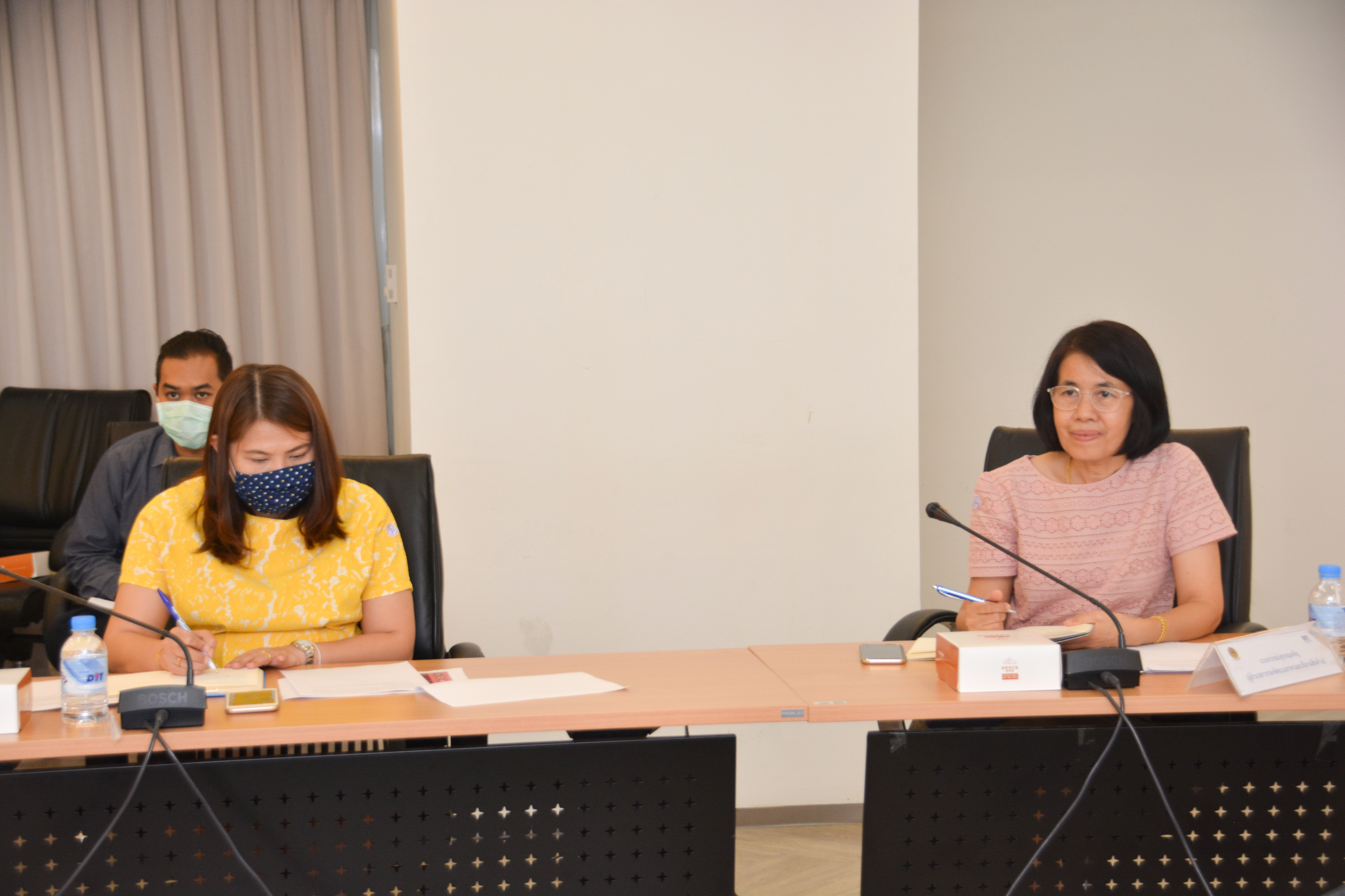 การประชุมหารือแนวทางการบริการจัดส่งอาหารและสินค้า