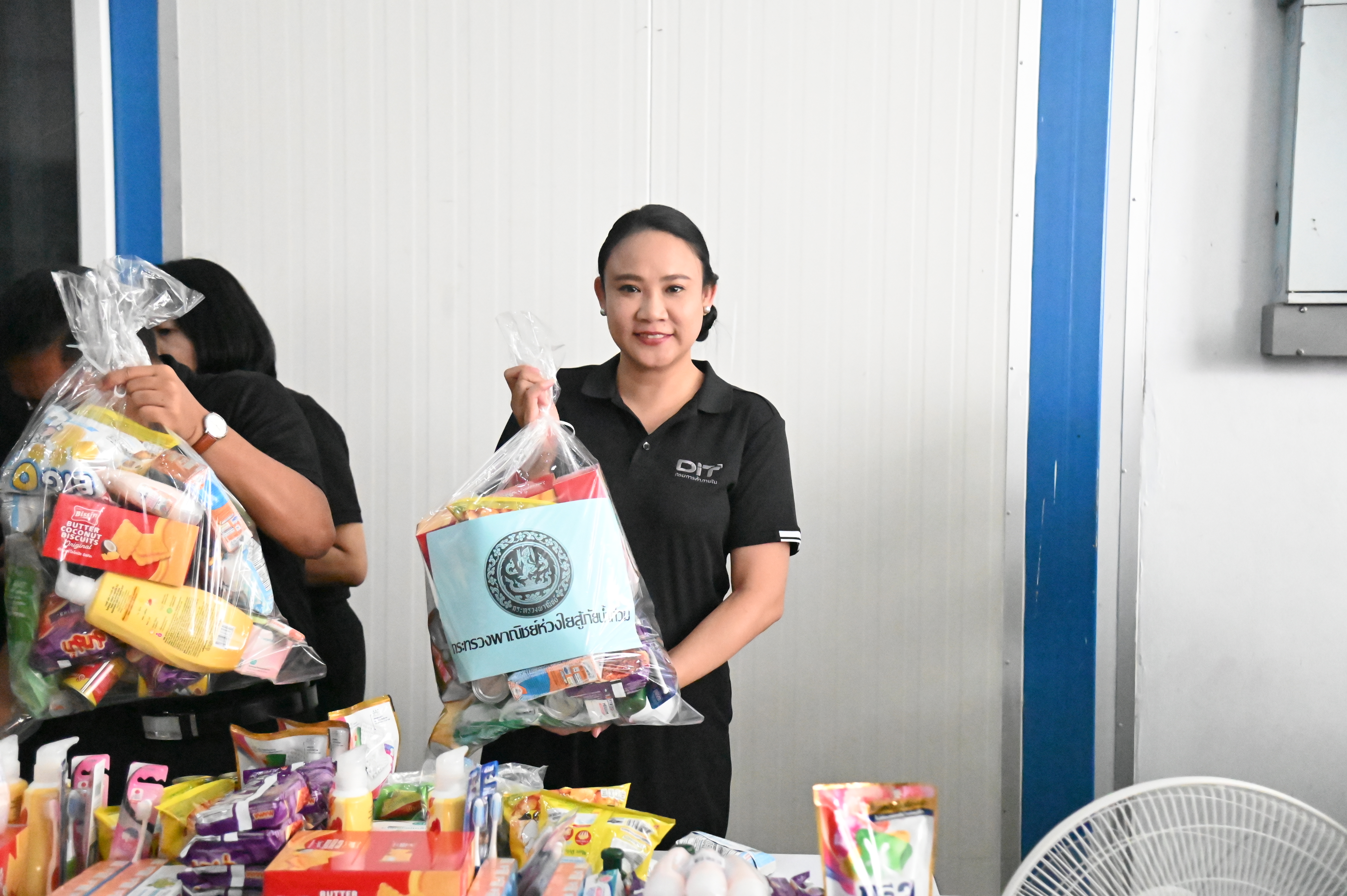 "พาณิชย์" รวมพลังส่งถุงยังชีพ 1,000 ถุงถึงชาวน่าน 