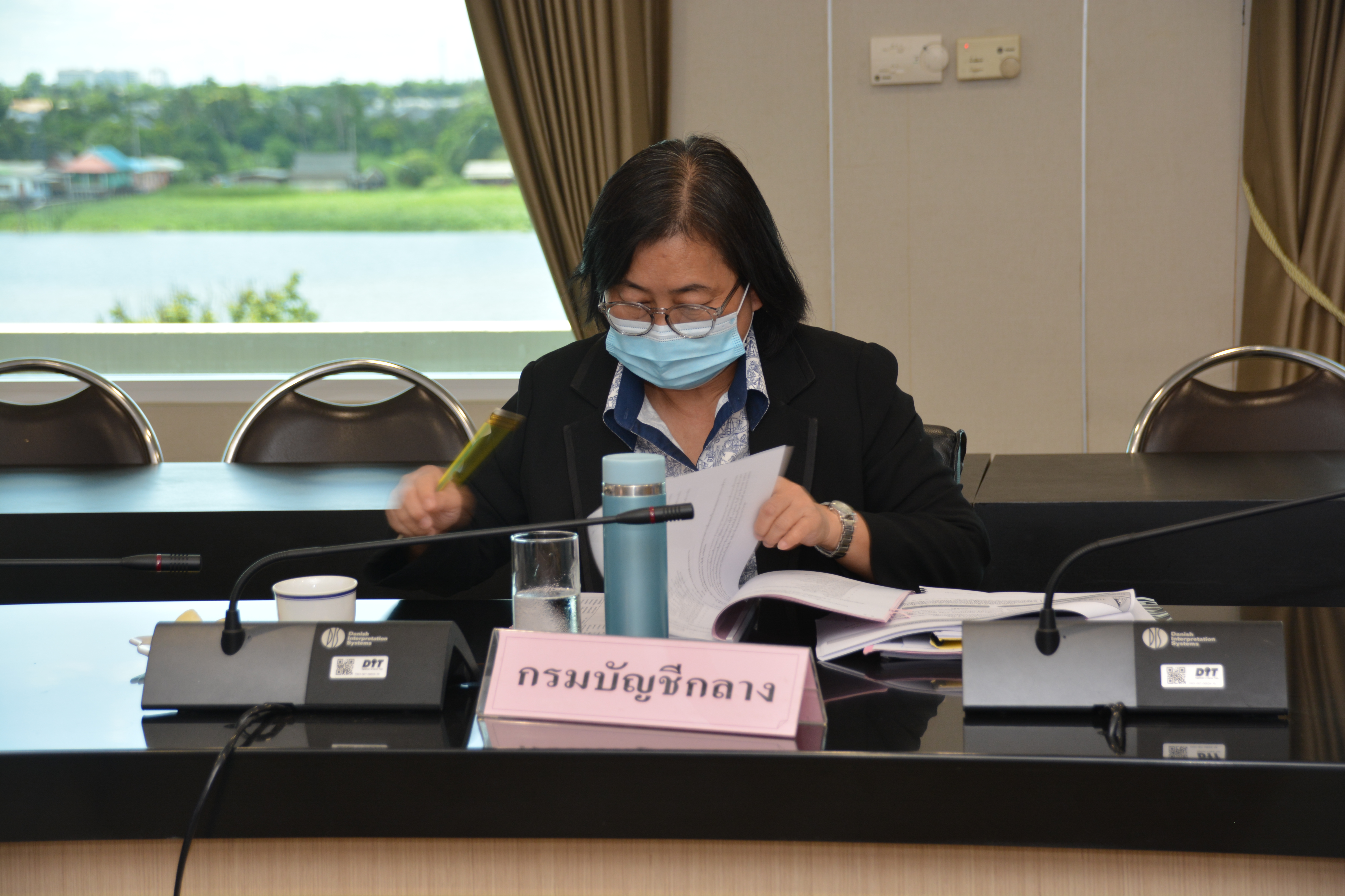 รองอธิบดีประชุมคณะอนุกรรมการกลั่นกรองเรื่องเสนอคณะกรรมการบริหารกองทุนรวมเพื่อช่วยเหลือเกษตรกร